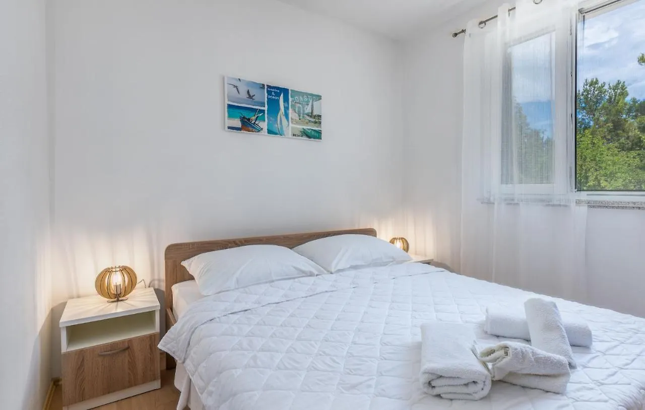 Apartments Miokovic Soline  Pensionat Soline (Krk)