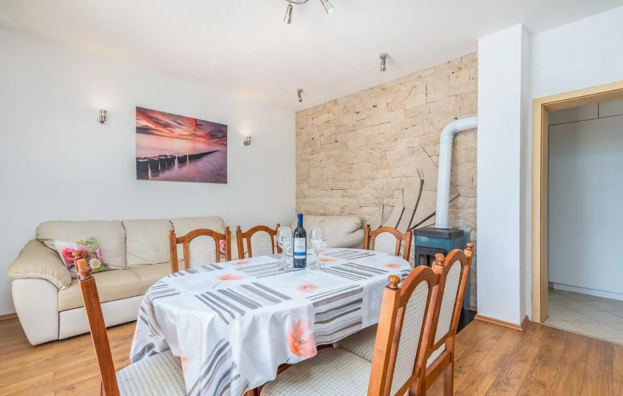 Apartments Miokovic Soline  Pensionat